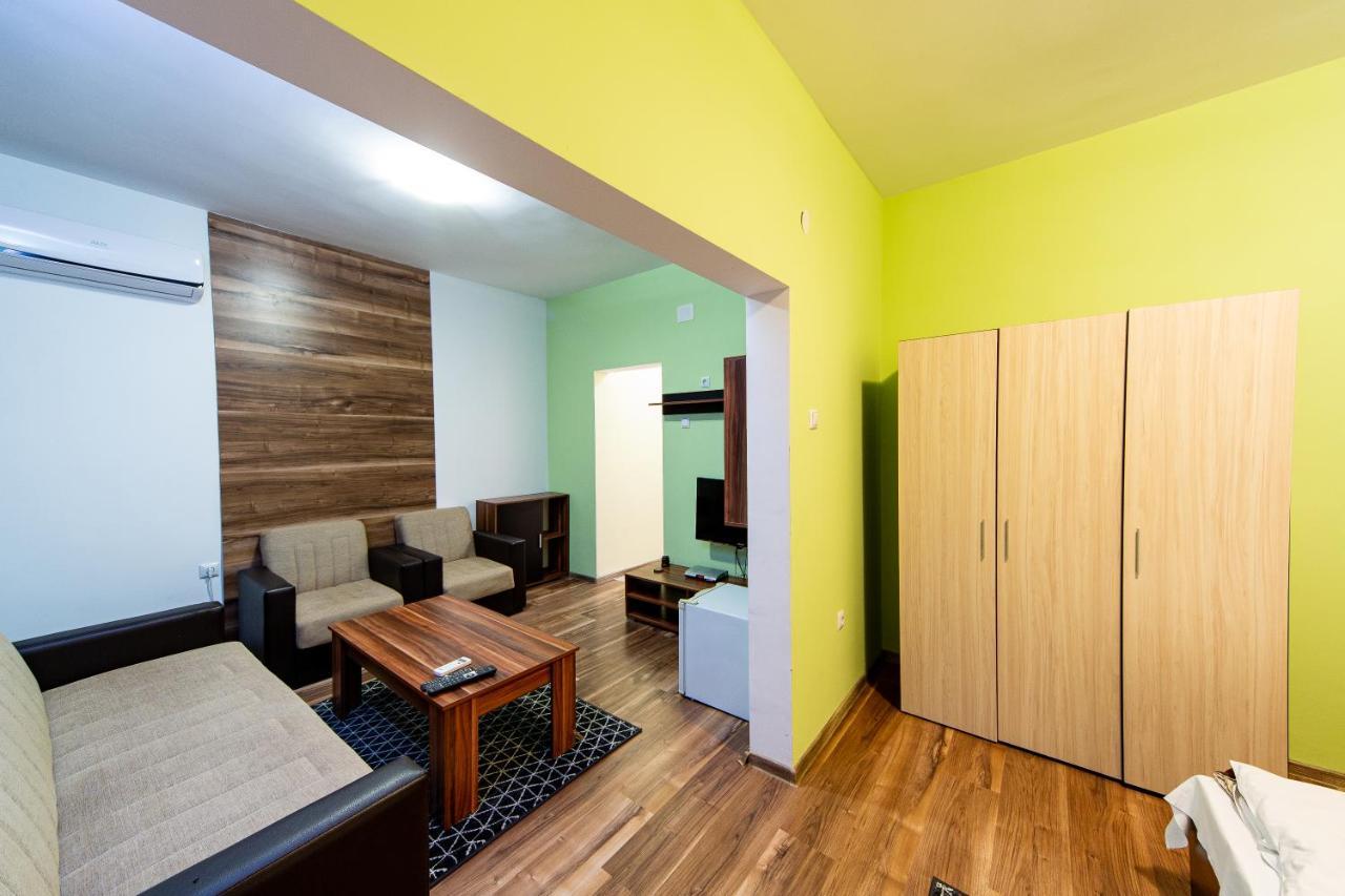 Hotel Tishina Starozagorski Bani Exteriör bild